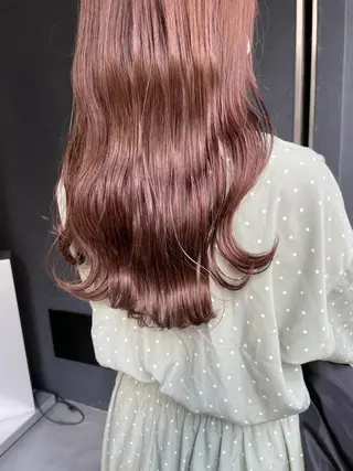 ロング カラー akane .のヘアスタイル