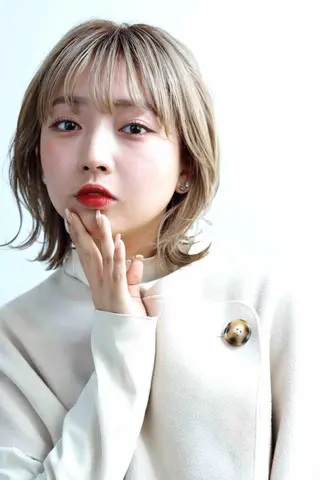 ミディアム Navy （ネイビー）のヘアスタイル