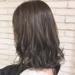 ミディアム カラー HAUS 片山みほのヘアスタイル