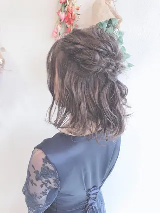 ミディアム 西 めぐみのヘアスタイル