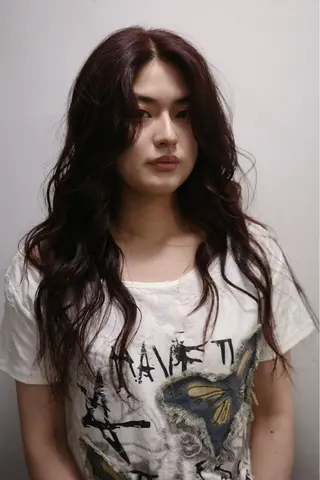 ロング カラー MIURA HANAKIのヘアスタイル