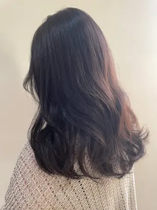 セミロング 三浦 瑠璃のヘアスタイル
