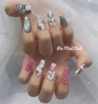 ミディアム momo 長さだしのネイルデザイン