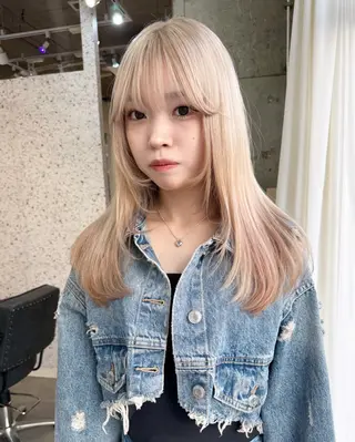 セミロング カラー ヘアアレンジ lani ブリーチ /ダブルカラーのヘアスタイル