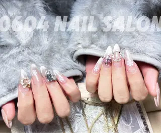 ネイル ishiro 🍂のネイルデザイン