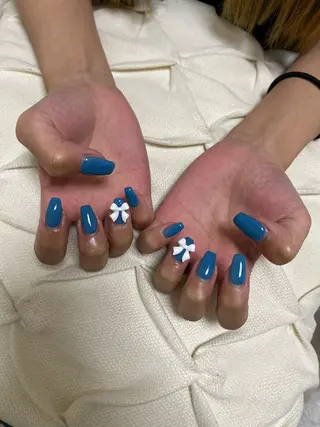 ネイル nail.salon .Reversalのネイルデザイン