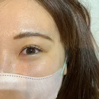 マツエク・マツパ arika マユのヘアスタイル