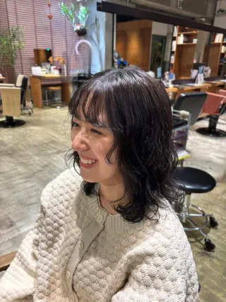 ショート パーマ 渡邊 彩乃のヘアスタイル