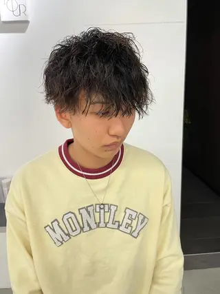 メンズ king高槻店所属・椙本健太 シールエクステのヘアスタイル