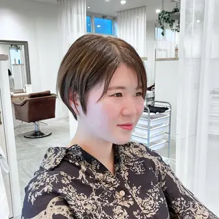 ショート アドラーブル はなみずき 小林のヘアスタイル