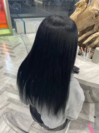 ロング カラー フェザーショート⚡️ REONのヘアスタイル