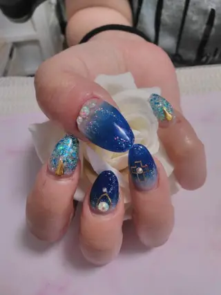 ネイル エステとネイル ローズコンフォートのネイルデザイン