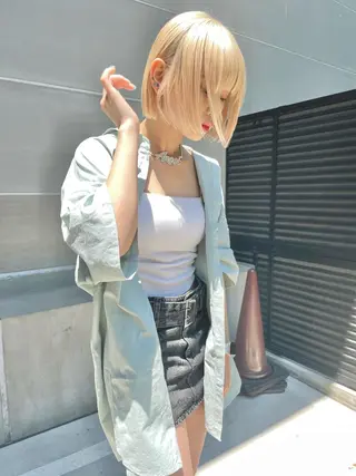 ショート カラー ネイル マツエク・マツパ アイブロウ ⭐ハイトーンブリーチ ミルクティーピンクのヘアスタイル