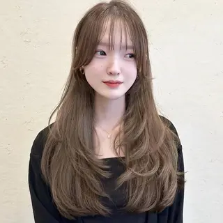 セミロング 🌹ハッシュカット、 レイヤー韓国ヘア🌹のヘアスタイル