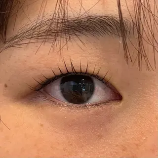 マツエク・マツパ ブリーチなしカラー ダブルカラーエクステのヘアスタイル