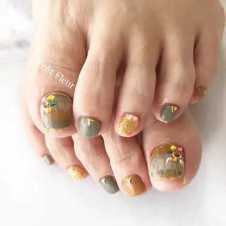 ネイル Petit Fleur所属・青柳 亜梨奈のマツエク・マツパデザイン