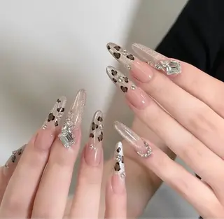 ネイル リボン、ガーリー パーツ放題専門店のネイルデザイン