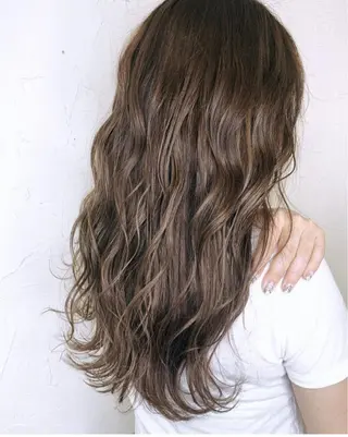 ロング カラー 深沢 秀のヘアスタイル