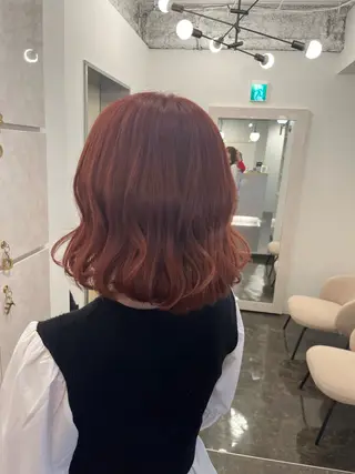 ミディアム カラー 山田 知佳のヘアスタイル