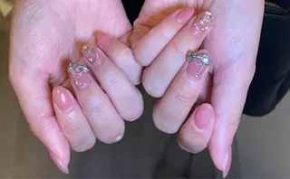 ネイル エリアネイルサロン所属・つ きのネイルデザイン