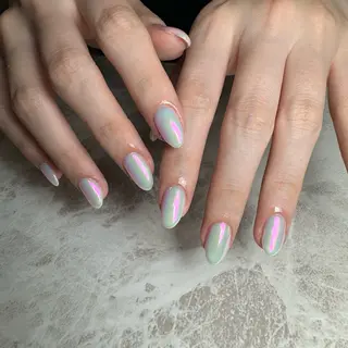 ネイル repos~ルポ~所属・里見 麗のネイルデザイン