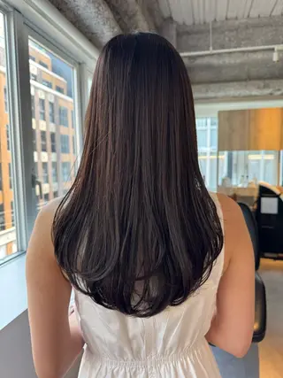 ロング MASHUchayamachi所属・まほ／レイヤーカット /透明感カラーのヘアスタイル