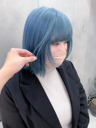 ショート カラー raika .のヘアスタイル