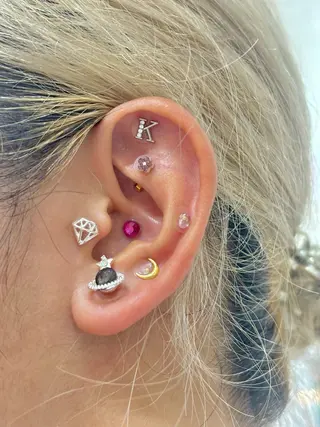 耳つぼジュエリー👂 🎀kumiのエステ・リラクイメージ