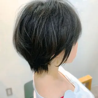 ショート カラー 前田 健太のヘアスタイル