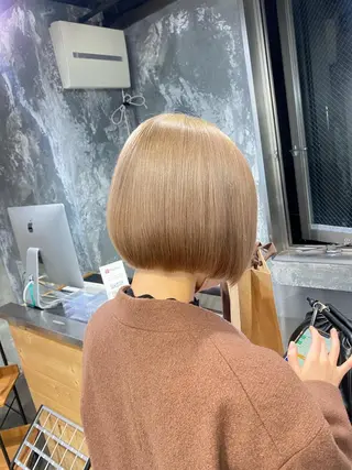 ミディアム カラー EGO所属・EGO Top stylistのヘアスタイル