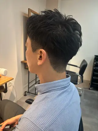 メンズ フェザーパーマ/韓国 /メンズカット/保立のヘアスタイル