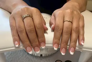 ネイル Toiro袖ヶ浦店所属・ねね 🍒のネイルデザイン