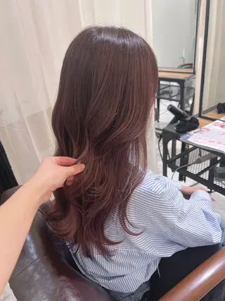 ロング カラー 近藤 若菜のヘアスタイル