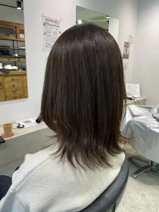 ミディアム カラー 神野 れなのヘアスタイル