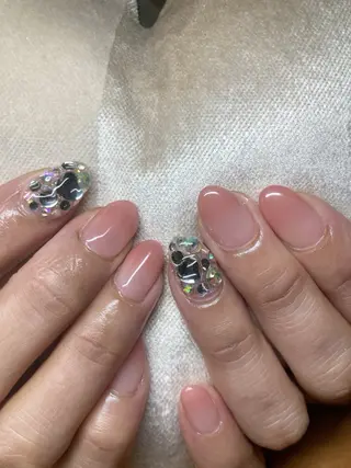 ネイル ECLAT エクラ所属・寺山 千鶴のネイルデザイン