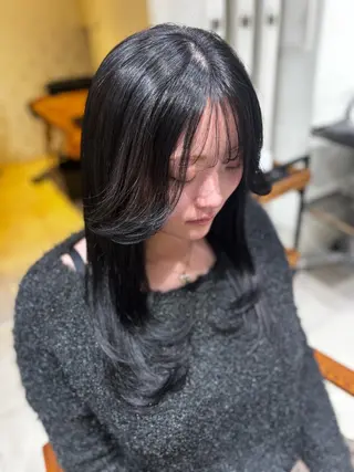 セミロング 髪質改善/まつパ👀 himari🌻のヘアスタイル