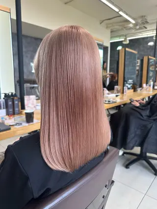 セミロング SHUN/ブリーチ/ カラー/臼井/佐倉のヘアスタイル