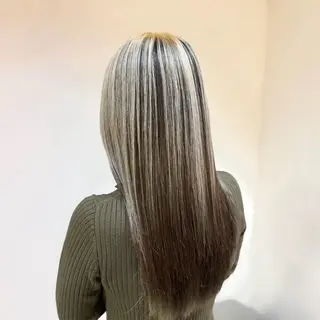 ロング ACCOLE Yuzuのヘアスタイル