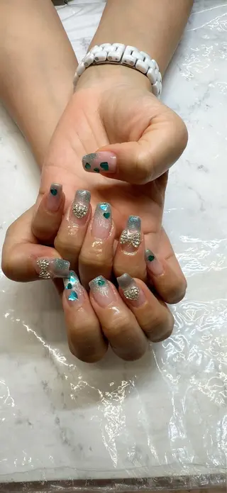 ネイル 💎Guarendo💎錦糸町店所属・✨アン ミユ✨のネイルデザイン