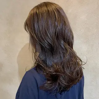 ロング カラー 平 ちひろのヘアスタイル