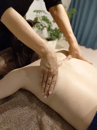 眠れるサロンPlume blanche（プリュムブランシュ）｜福岡久留米所属・眠れるサロン✨Ｐｌｕ ｍｅ ｂｌａｎｃｈｅのエステ・リラクイメージ