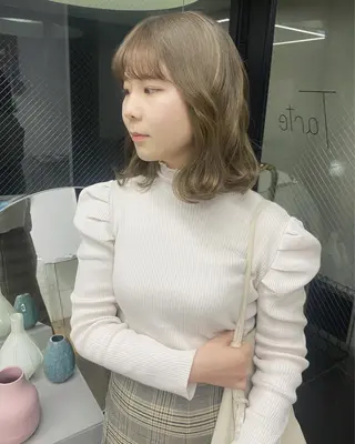 ミディアム カラー 柔らかストレートと ツヤカラー/和田陽向のヘアスタイル