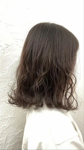 ミディアム カラー パーマ ヘアアレンジ Agu hair mieux宮崎大塚店所属・デザインカラー✨ 日高桃佳のヘアスタイル