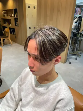 カラー メンズ 尾頃 功明のヘアスタイル