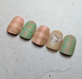 ネイル jolie  ISIHARAのネイルデザイン