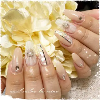 ネイル nail salon  la reine所属・nail salon la reineのネイルデザイン