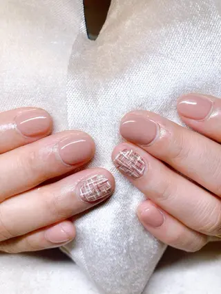 ネイル ECLAT エクラ所属・寺山 千鶴のネイルデザイン