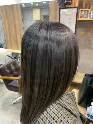 セミロング カラー memento 斎藤大覚のヘアスタイル