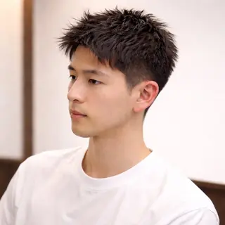 ショート LAVIE NEW STANDARD BARBER所属・小森 優仁のヘアスタイル