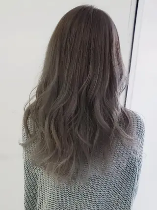 ロング カラー 樋口 千尋のヘアスタイル